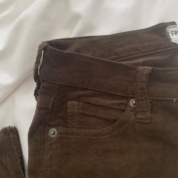 FREE PEOPLE skinny pants - Picture 2 of 3